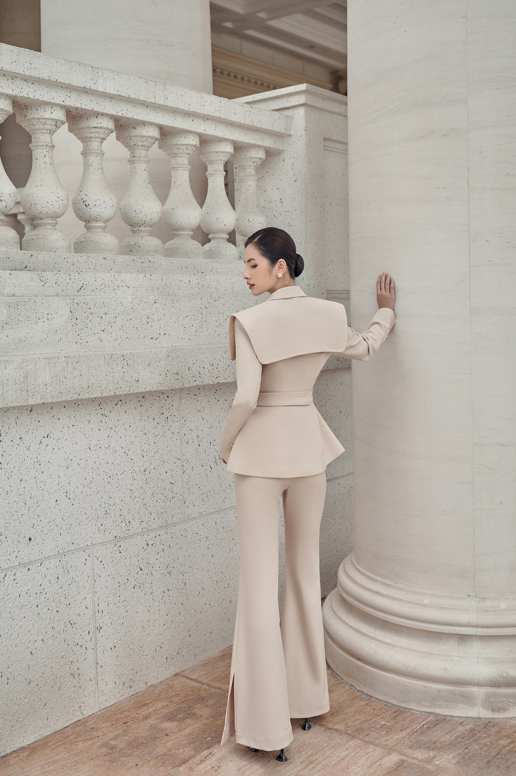 Ben Collar Cloak Blazer - Image 5