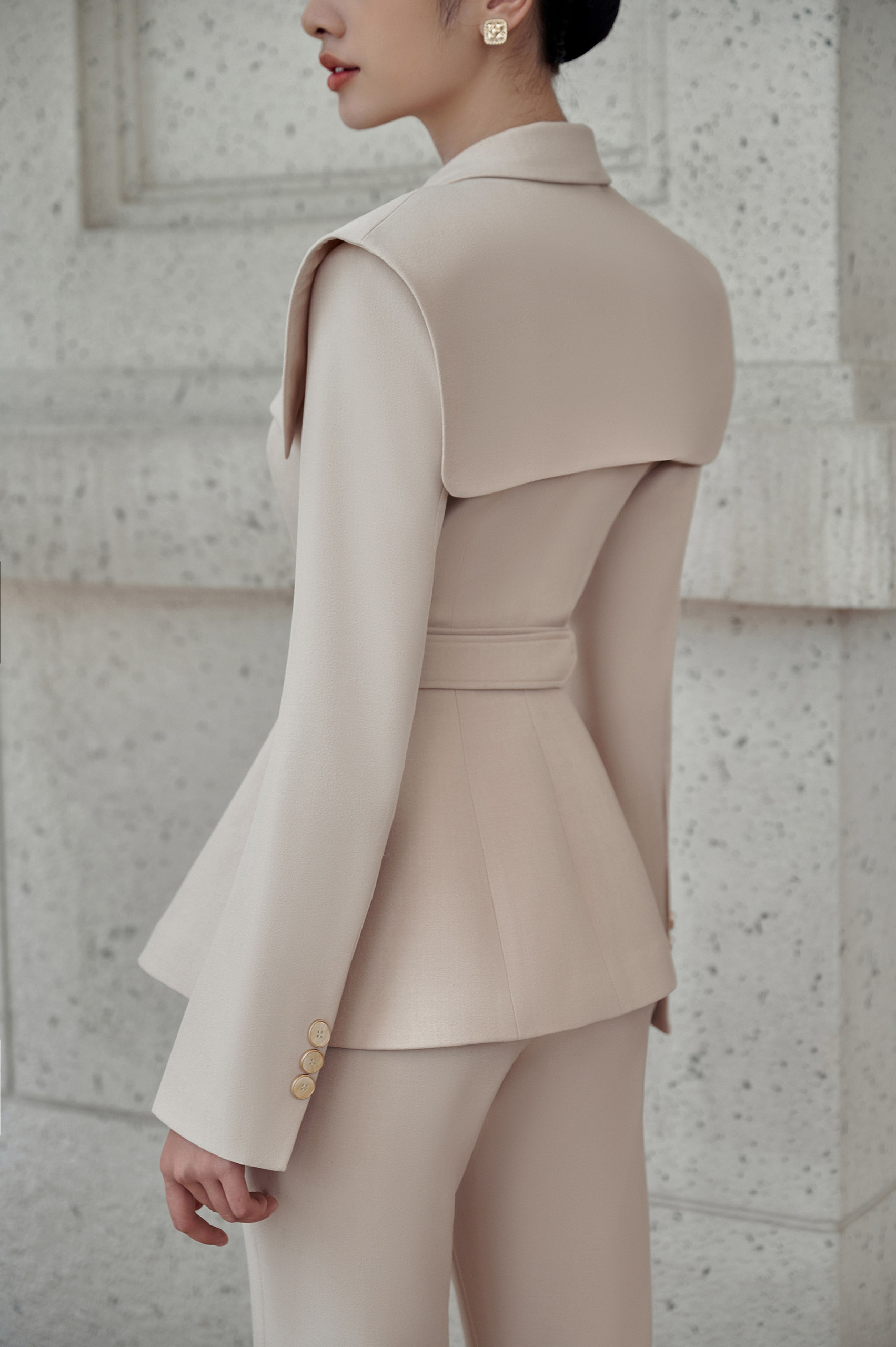 Ben Collar Cloak Blazer - Image 7