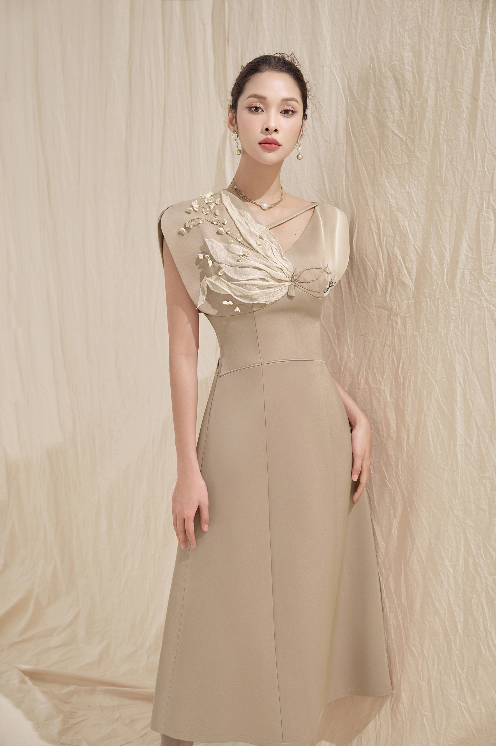 Lily Square Shoulder Dress - Image 4