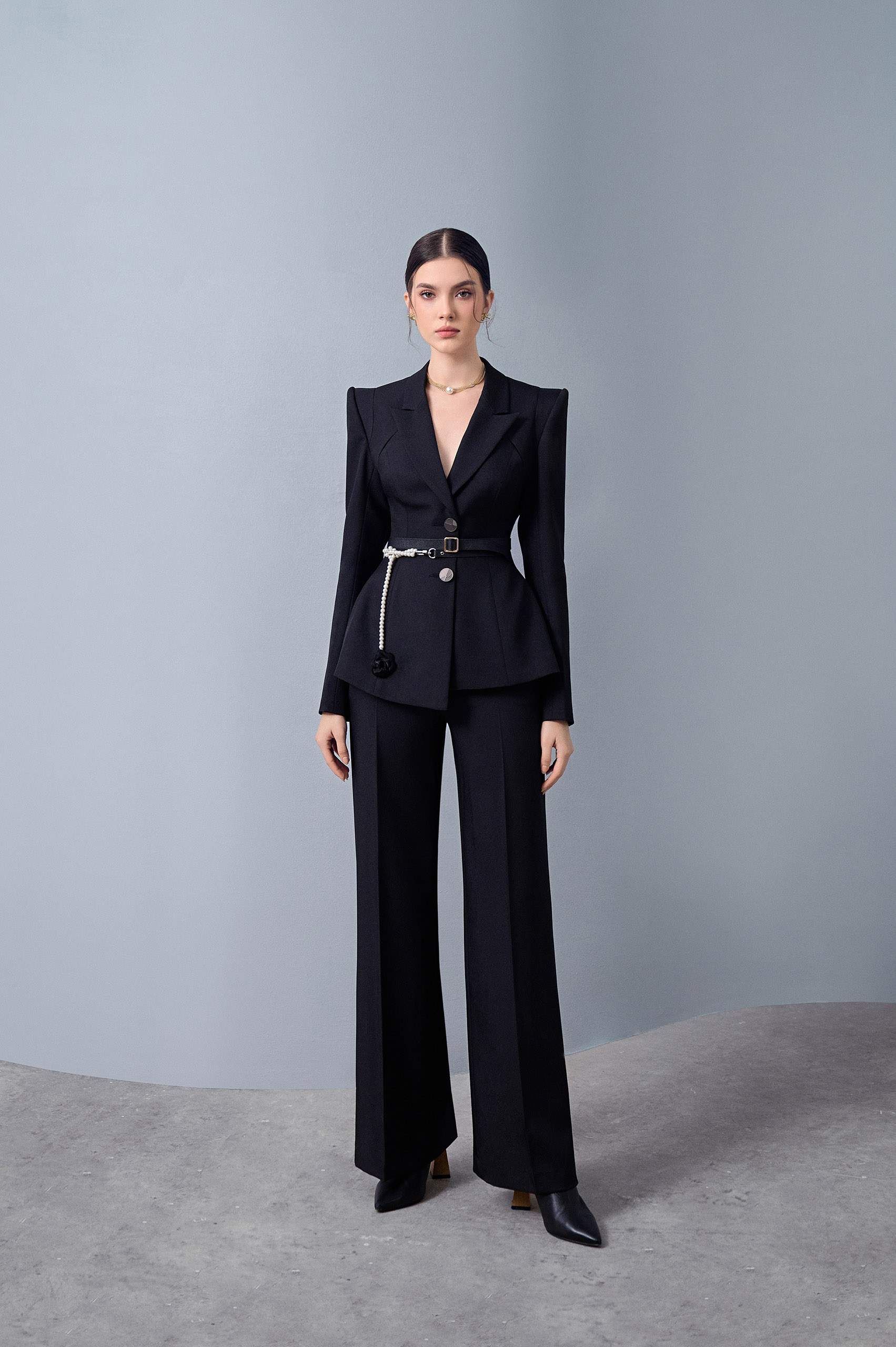 Della Black Wide Leg Pants
