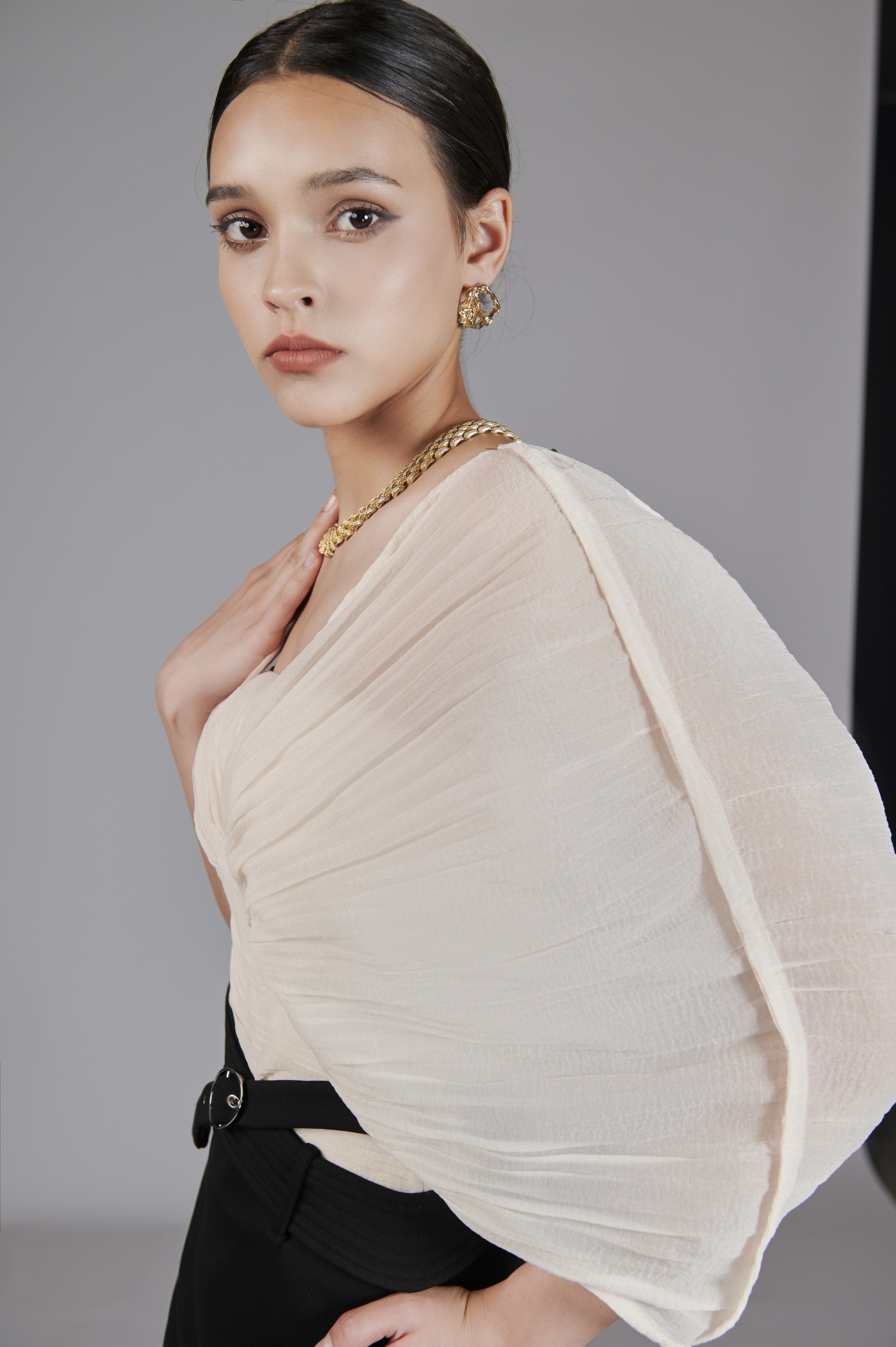 Alda Pleated Shirt - Image 4