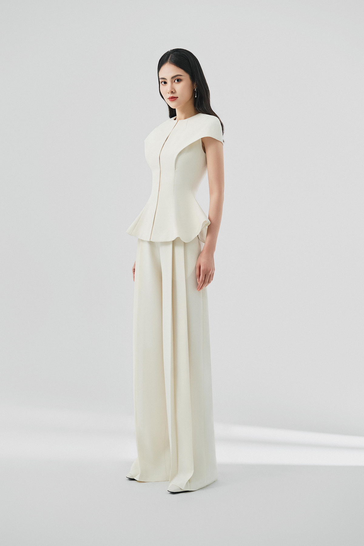 Grainne Cpped Sleeves Peplum Shirt - Image 3