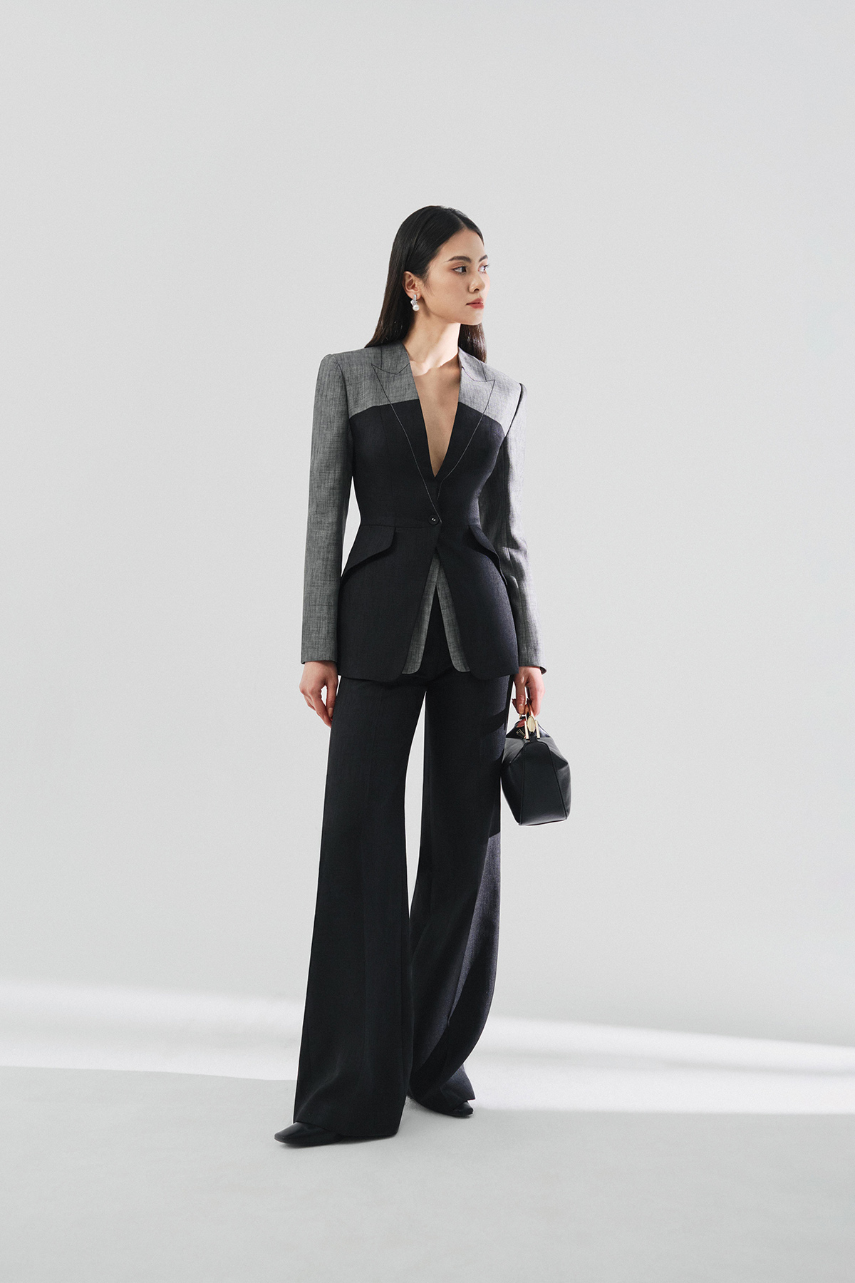 Raanana Double Overflaps Blazer - Image 3