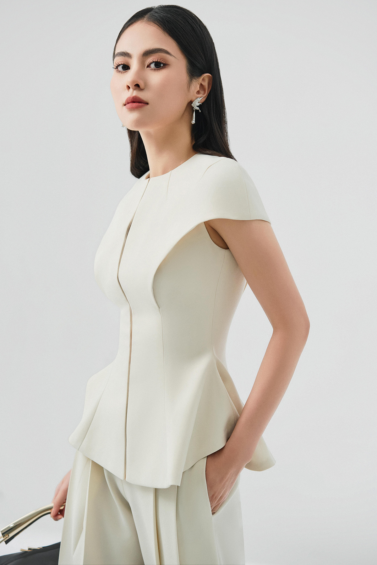 Grainne Cpped Sleeves Peplum Shirt - Image 2