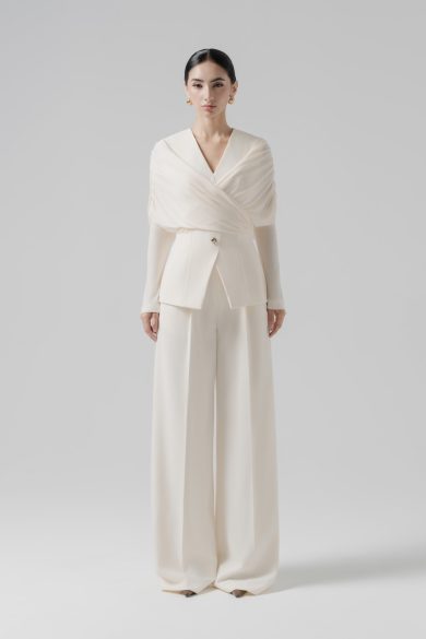 Stillness Cream Set (Blazer & Trousers)